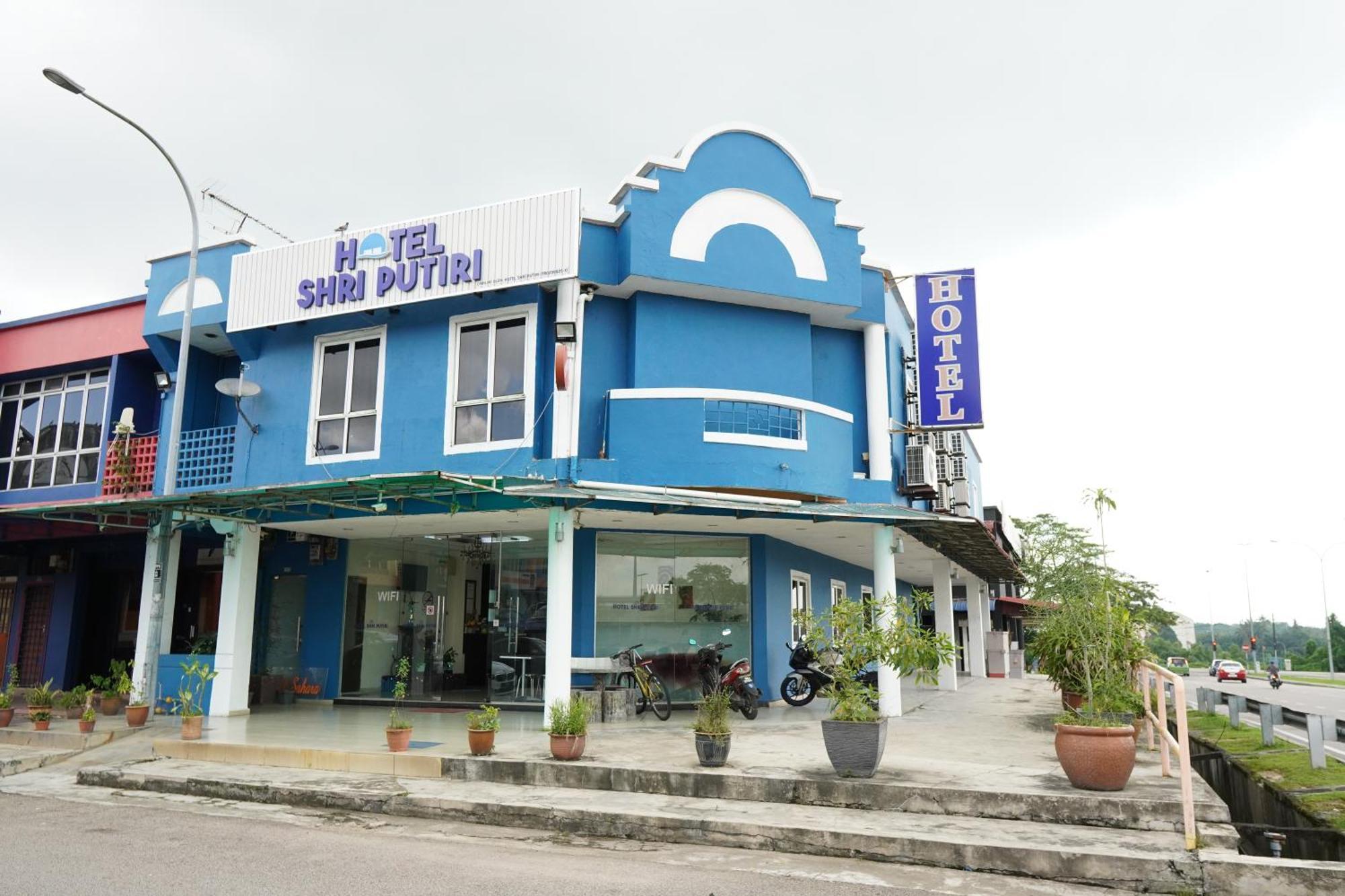 Hotel Shri Putiri Pasir Gudang Eksteriør bilde